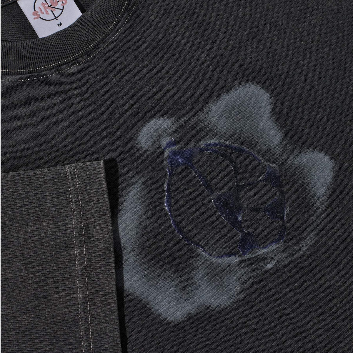 T-Shirt Metal Logo - Image 3